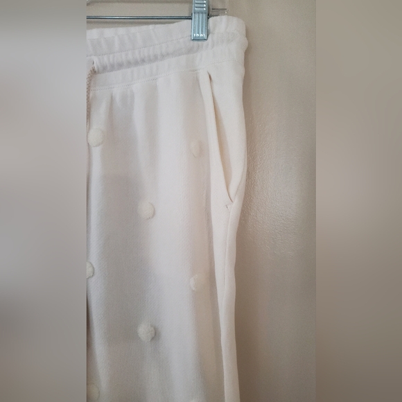 Lou & Grey Cream Polka Dot Embroidered jogger pants‎ with pockets Size Medium - Picture 4 of 12